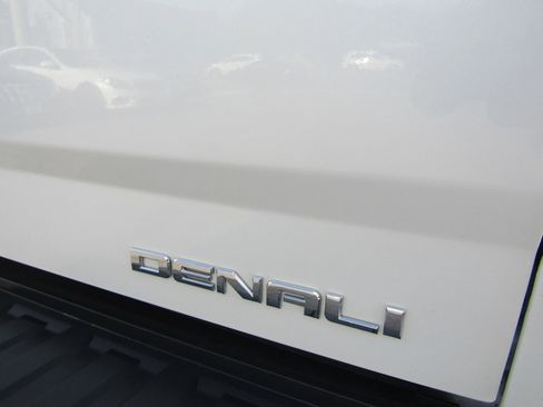 Used 2017 GMC Sierra 1500 Denali AWD/4WD image 10