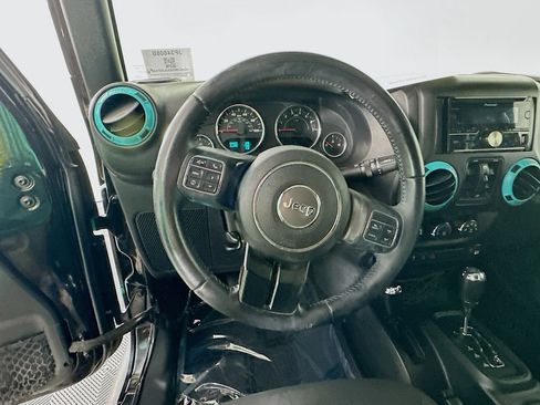 Certified 2018 Jeep Wrangler Unlimited Sport S AWD/4WD image 16