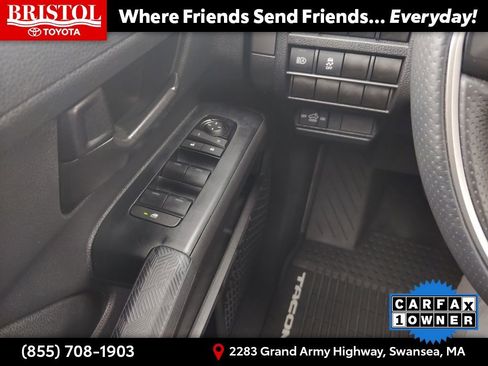 Used 2025 Toyota Tacoma SR5 image 17