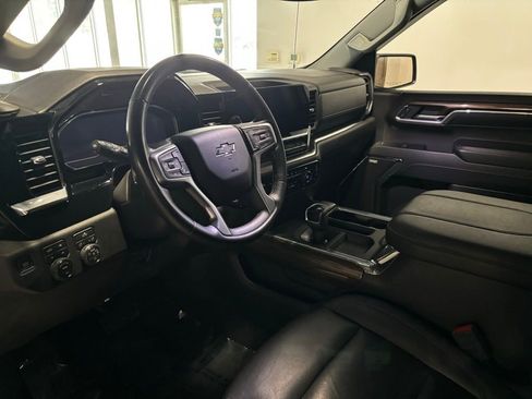 Used 2024 Chevrolet Silverado 1500 RST w/ Convenience Package II image 10