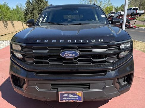 Used 2025 Ford Expedition Active image 2