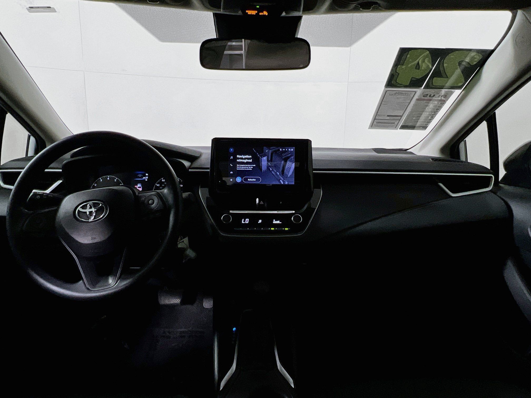 Used 2024 Toyota Corolla LE FWD image 28