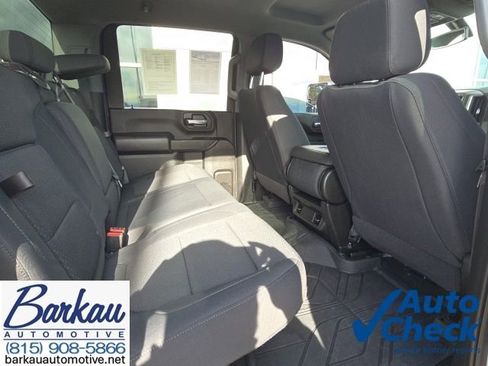 Used 2023 Chevrolet Silverado 2500 Custom w/ Custom Value Package image 5