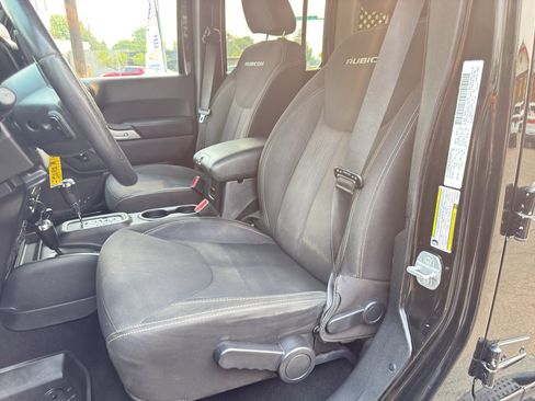 Used 2014 Jeep Wrangler Unlimited Rubicon AWD/4WD image 14