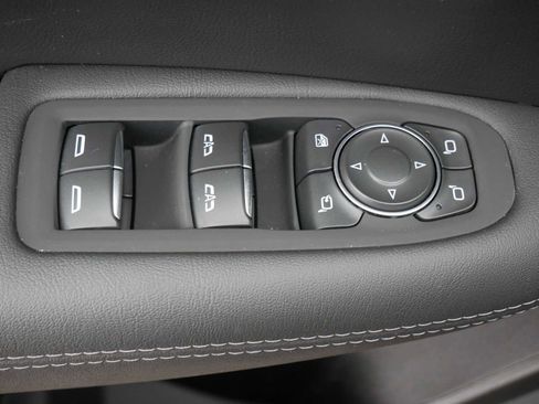 Used 2025 Cadillac XT5 Sportv w/ LPO, Bronce Accent Package AWD/4WD image 18