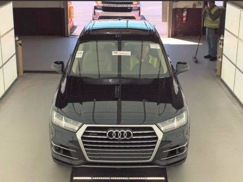 Used 2018 Audi Q7 3.0T Premium Plus AWD/4WD image 5