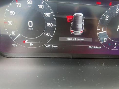 Used 2021 Land Rover Discovery Sport SE image 18