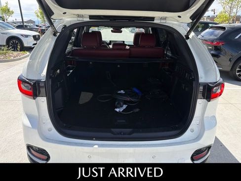Certified 2025 MAZDA CX-70 Plug-In Hybrid w/ Premium Plus AWD/4WD image 5