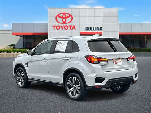 Used 2022 Mitsubishi Outlander Sport SE image 4