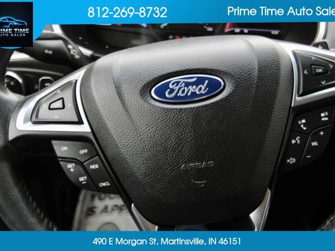 Used 2017 Ford Edge SEL w/ Equipment Group 201A AWD/4WD image 20
