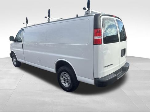 Used 2021 GMC Savana 2500 Extended w/ Driver Convenience Package image 21