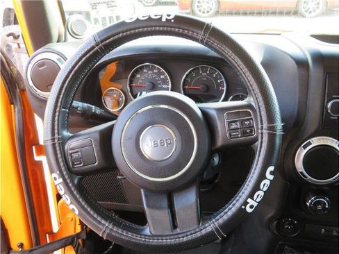 Used 2013 Jeep Wrangler Unlimited Sahara w/ Trailer Tow Group AWD/4WD image 8