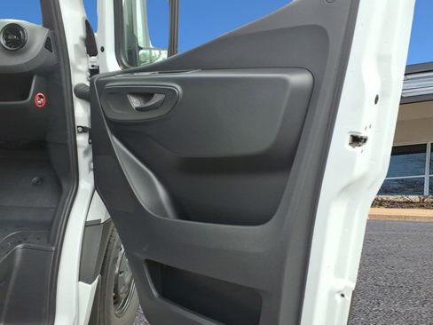 New 2025 Mercedes-Benz Sprinter 2500 image 10