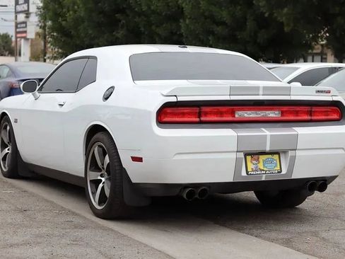 Used 2012 Dodge Challenger SRT8 image 4