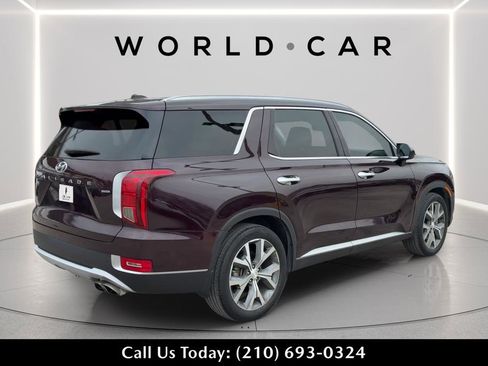 Used 2022 Hyundai Palisade SEL w/ Convenience Package image 3