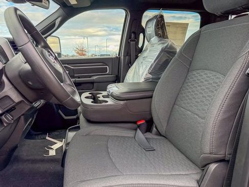 New 2026 RAM 2500 Big Horn AWD/4WD image 15