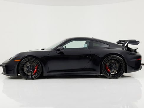 Used 2025 Porsche 911 GT3 RWD image 5