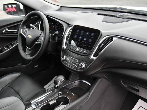 Used 2023 Chevrolet Malibu LT FWD image 43