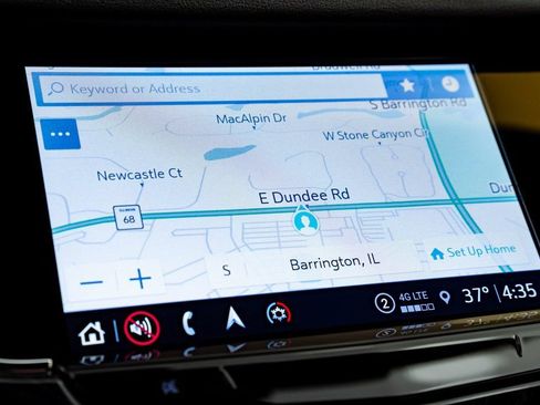 Certified 2023 Cadillac XT6 Premium Luxury AWD/4WD image 33