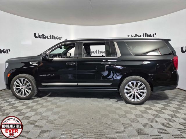 Used 2021 GMC Yukon XL Denali w/ Denali Premium Package AWD/4WD image 4