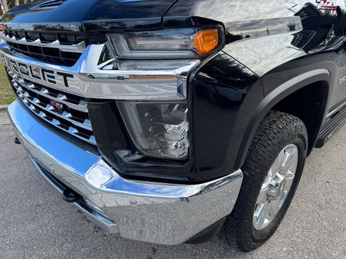 Used 2022 Chevrolet Silverado 3500 LTZ w/ LTZ Premium Package image 7