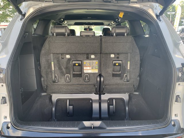 Certified 2025 Toyota Sienna XSE w/ XSE Premium Package AWD/4WD image 38