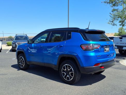 Used 2024 Jeep Compass Trailhawk w/ Trailhawk Elite Group AWD/4WD image 4
