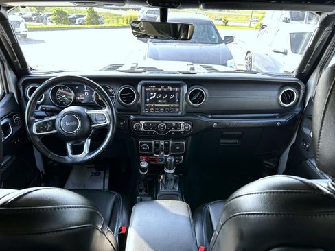 Used 2023 Jeep Wrangler Unlimited Rubicon 4xe w/ Cold Weather Group AWD/4WD image 12