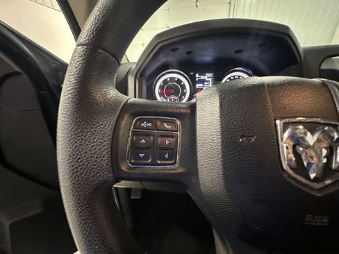 Used 2018 RAM 1500 Express w/ Express Value Package AWD/4WD image 33