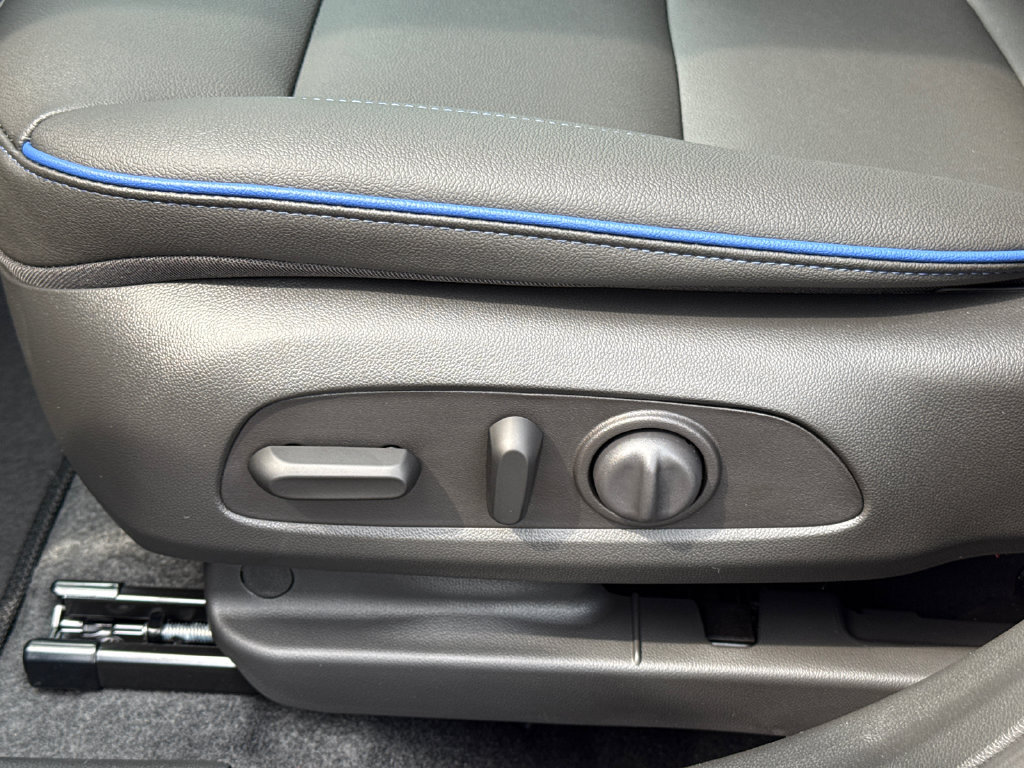 New 2026 Buick Envista Sport Touring w/ Convenience I Package FWD image 17
