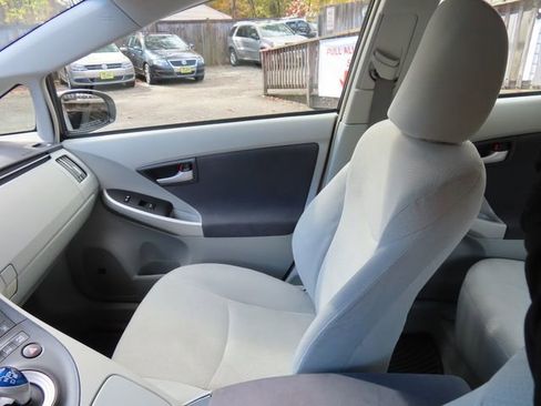 Used 2010 Toyota Prius Three image 20