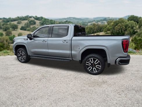 Used 2024 GMC Sierra 1500 AT4 w/ Technology Package AWD/4WD image 7