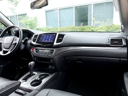 Used 2017 Honda Pilot EX-L image 7