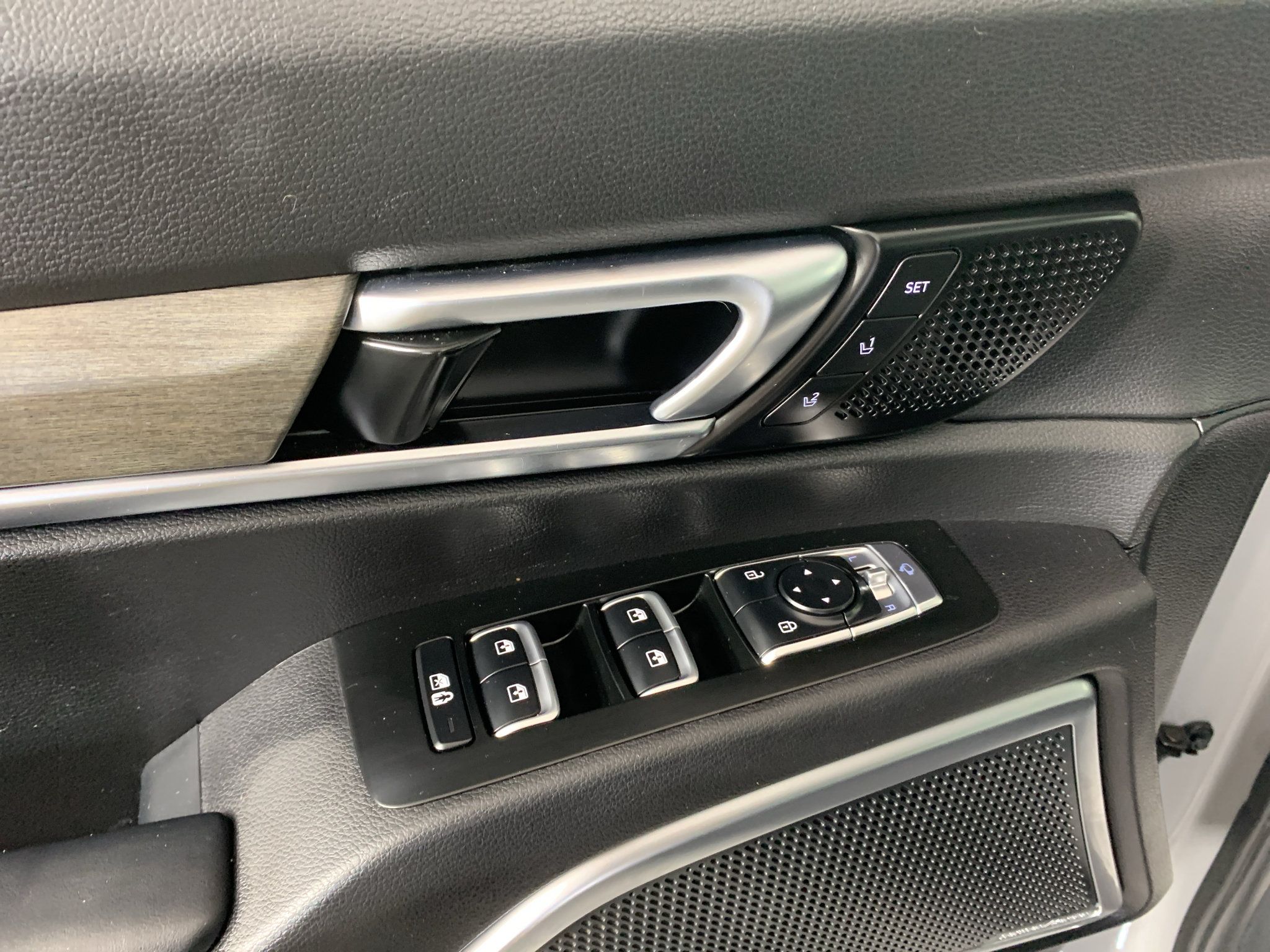 Used 2022 Kia Telluride SX w/ SX Prestige Package AWD/4WD image 14