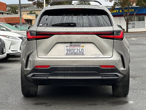 Used 2025 Lexus NX 350h AWD w/ Premium Package image 5
