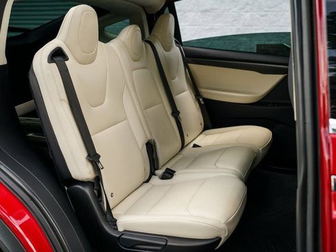 Used 2018 Tesla Model X 100D image 25