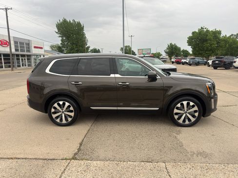 Used 2020 Kia Telluride S AWD/4WD image 5