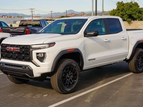 New 2026 GMC Canyon Elevation RWD image 3