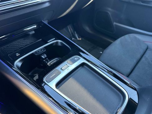 Certified 2025 Mercedes-Benz GLA 250 image 27