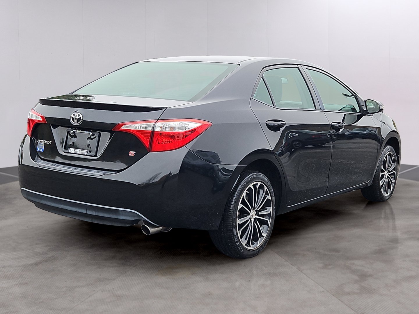 Used 2016 Toyota Corolla S FWD image 2