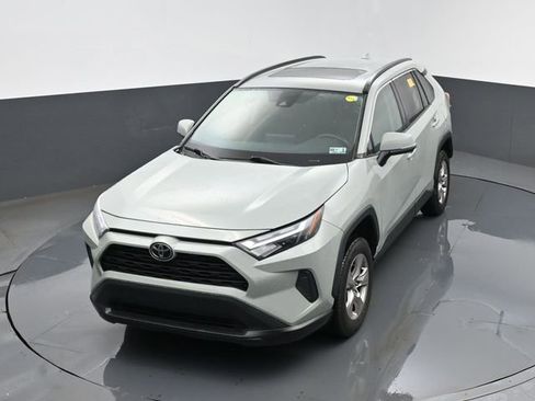 Used 2022 Toyota RAV4 XLE w/ Convenience Package AWD/4WD image 22