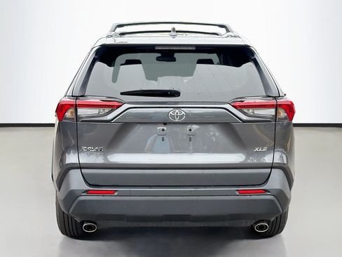 Used 2023 Toyota RAV4 XLE FWD image 6