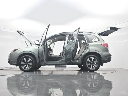 Used 2017 Subaru Forester 2.5i w/ Alloy Wheel Package AWD/4WD image 52
