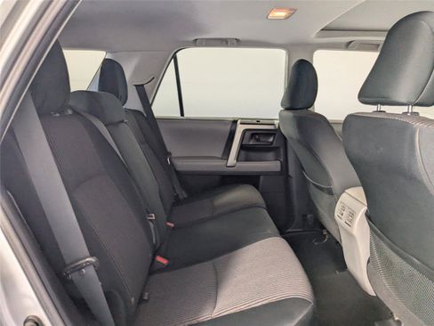Used 2013 Toyota 4Runner SR5 image 3
