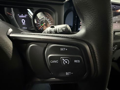 Used 2025 Jeep Wrangler Sport AWD/4WD image 44