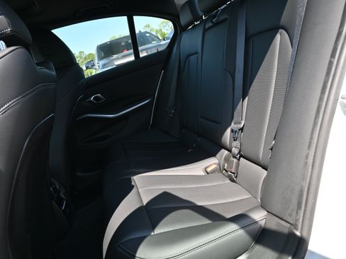 Used 2026 BMW 330i xDrive Sedan w/ M Sport Package AWD/4WD image 31