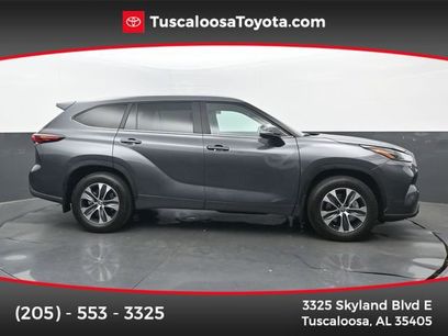 Used 2025 Toyota Highlander XLE
