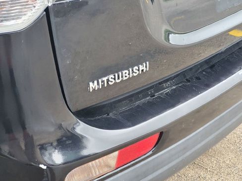 Used 2014 Mitsubishi Outlander ES FWD image 8