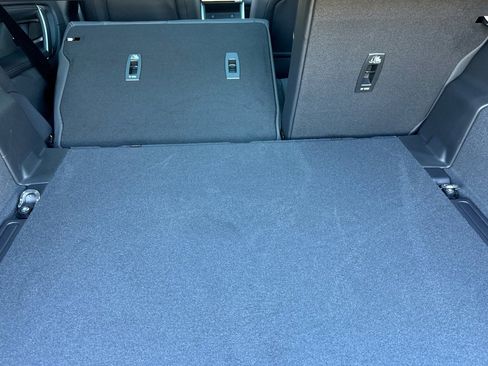 New 2026 Land Rover Discovery Sport Landmark image 27