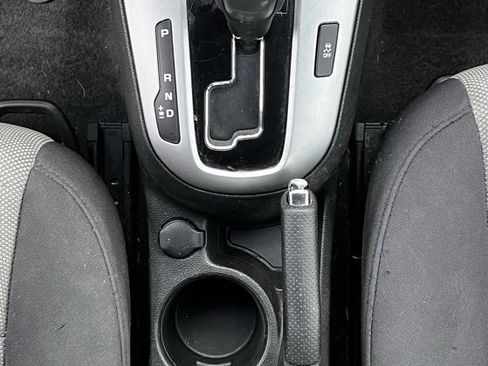 Used 2014 Chevrolet Cruze LS image 23